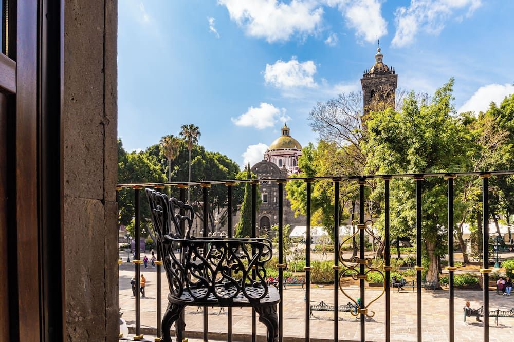 voco Royalty Puebla Downtown by IHG