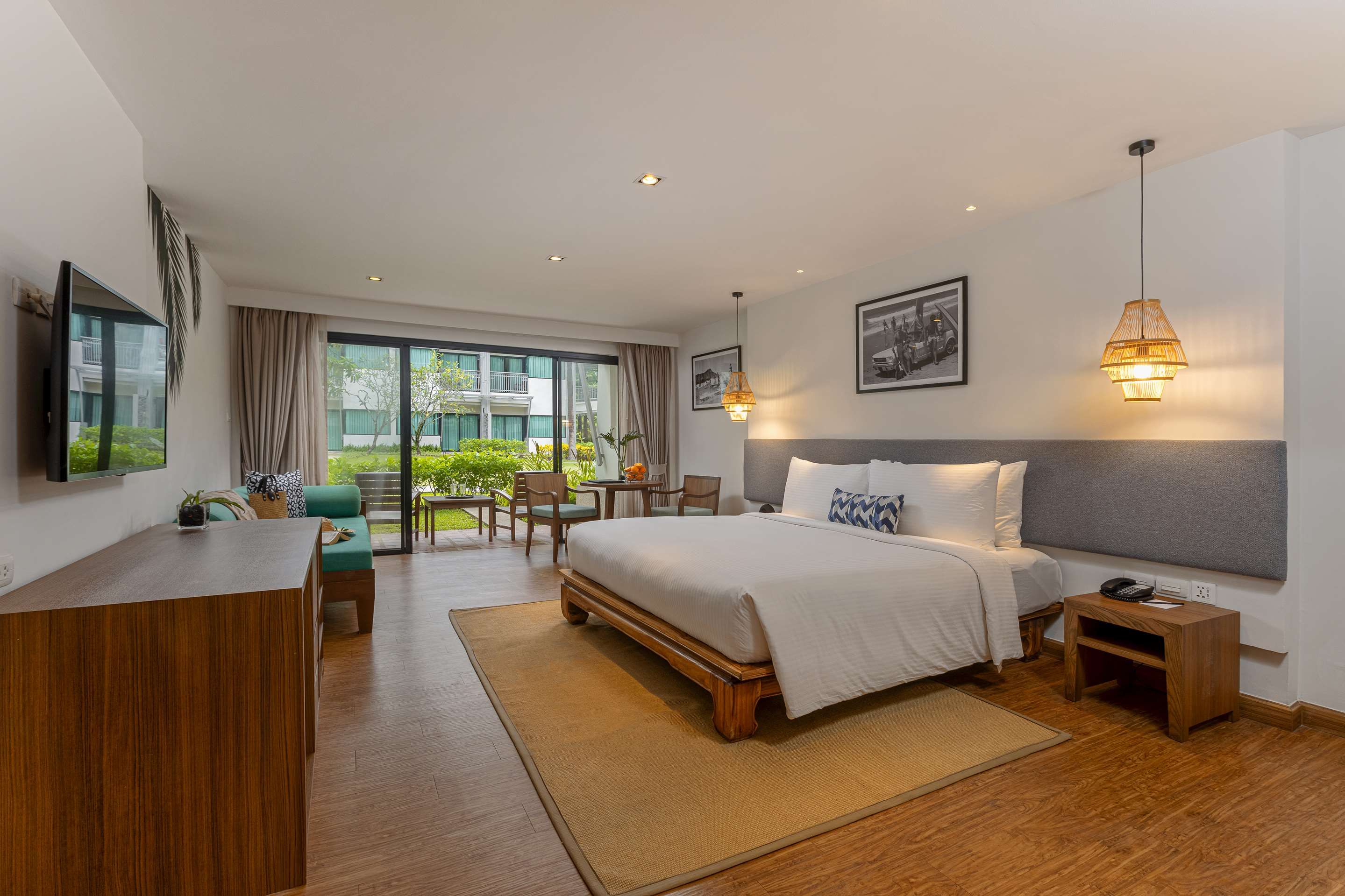 Outrigger Khao Lak Beach Resort