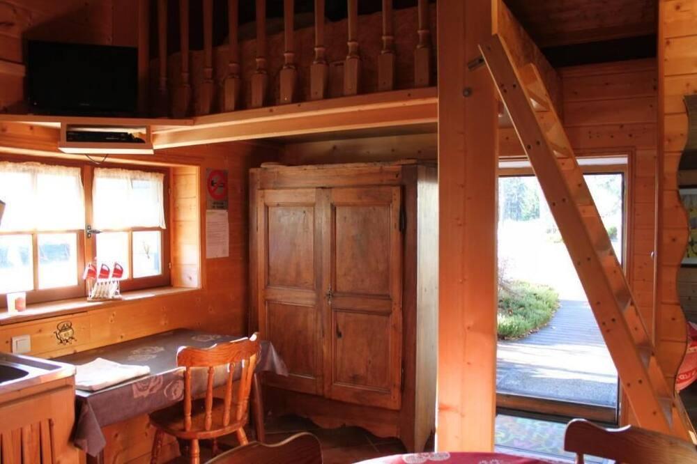 Gîte d'Odile 3 in the wing of a character house - Auvergne - Le Chambon-sur-Lignon visuel 3/5 Gîte d'Odile 3 in the wing of a character house - Auvergne - Le Chambon-sur-Lignon visuel 3/5