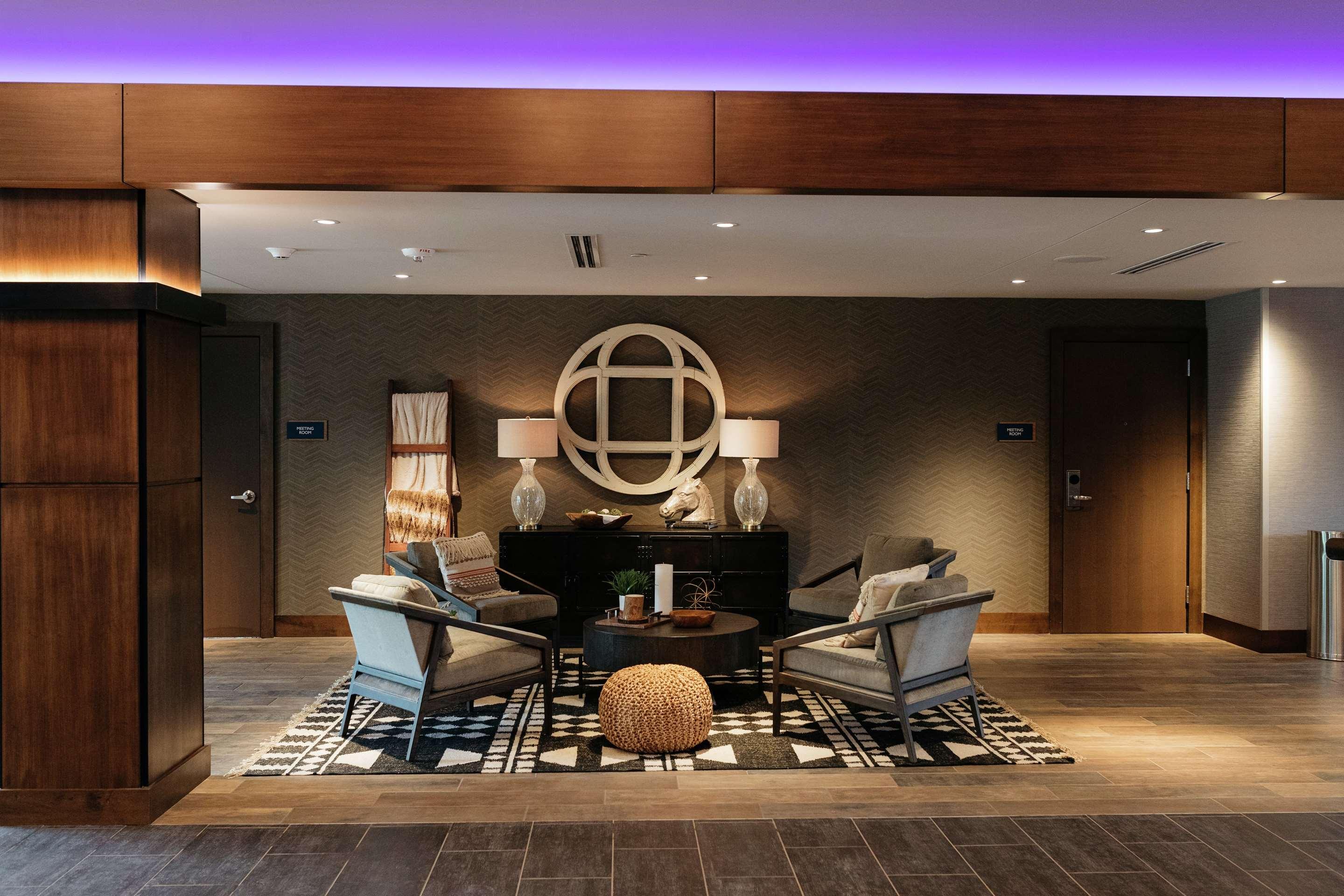ice-5272565-100075634-997389 Revel Hotel Des Moines Urbandale, Tapestry Collection By Hilton