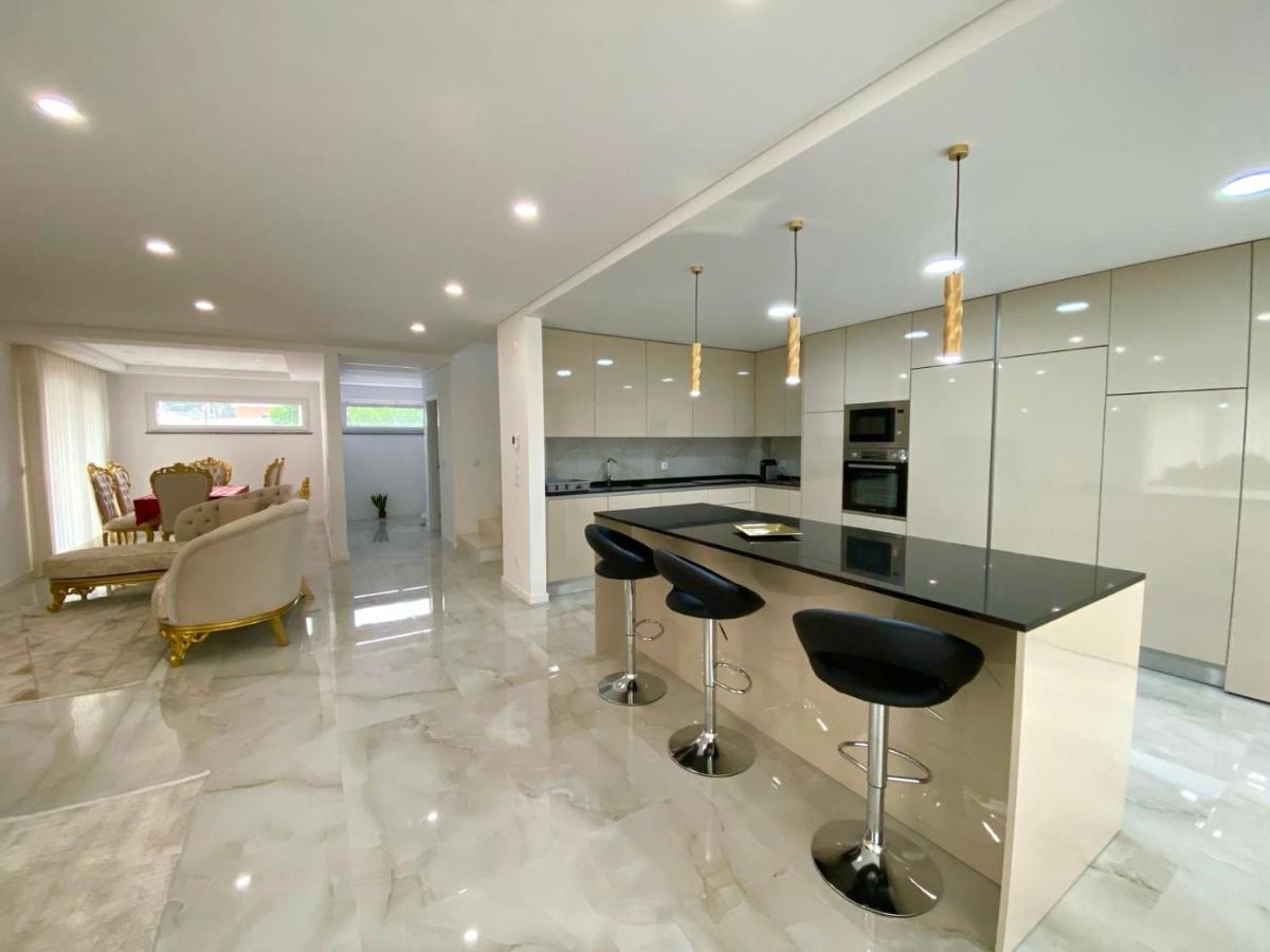 Luxury villa surrounded by nature and beach Lissabon - Moerbei visuel 3/5 Luxury villa surrounded by nature and beach Lissabon - Moerbei visuel 3/5