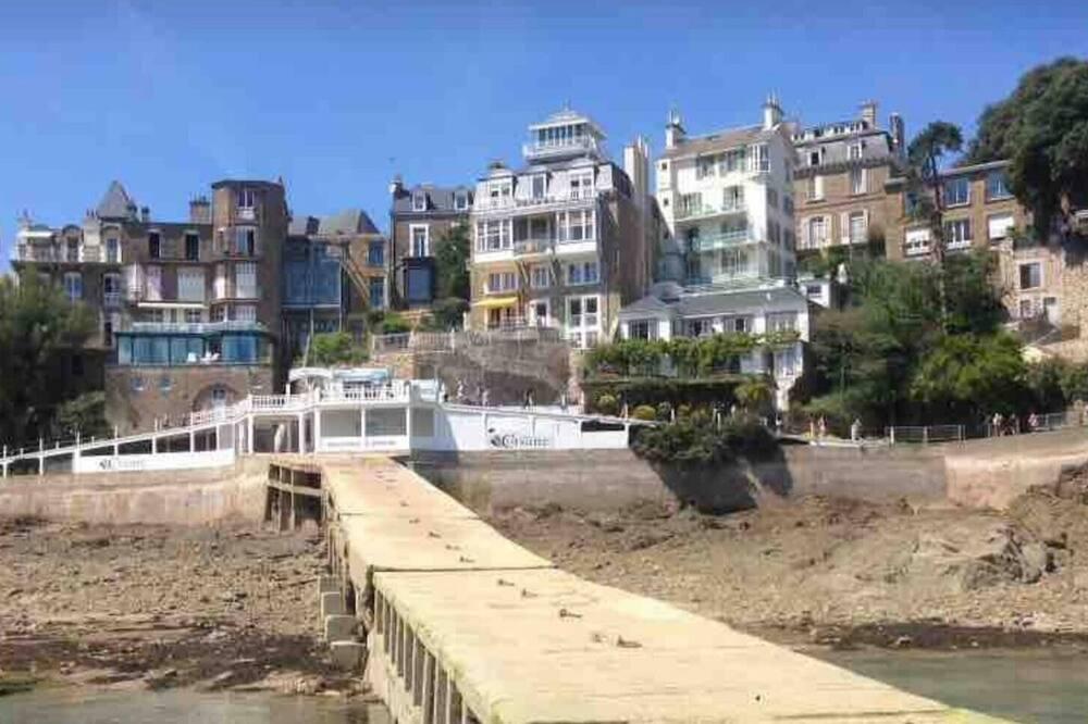 Le Relais Bleu de St Lunaire house with swimming pool & SPA 800m from the beach Bretagne - Saint-Lunaire visuel 1/5 Le Relais Bleu de St Lunaire house with swimming pool & SPA 800m from the beach Bretagne - Saint-Lunaire visuel 1/5