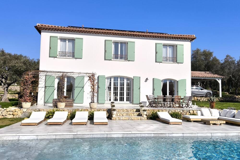 Lou Masadous : Magnifique villa tout confort avec piscine chauffée 11x3.5 Provence-Alpes-Côte d'Azur - Montauroux visuel 1/5 Lou Masadous : Magnifique villa tout confort avec piscine chauffée 11x3.5 Provence-Alpes-Côte d'Azur - Montauroux visuel 1/5
