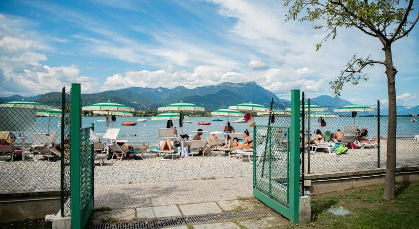 Albatross Mobile Homes on Camping Baia Verde Lombardy - Manerba del Garda visuel 3/5 Albatross Mobile Homes on Camping Baia Verde Lombardy - Manerba del Garda visuel 3/5