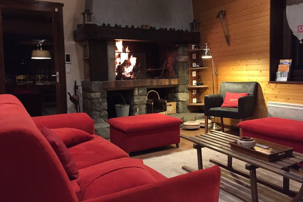 Cozy Chalet 8 To 12 Pers. On Vallouise (Renovated From 2012 To 2016) Provence-Alpes-Côte d'Azur - Pelvoux visuel 4/5 Cozy Chalet 8 To 12 Pers. On Vallouise (Renovated From 2012 To 2016) Provence-Alpes-Côte d'Azur - Pelvoux visuel 4/5