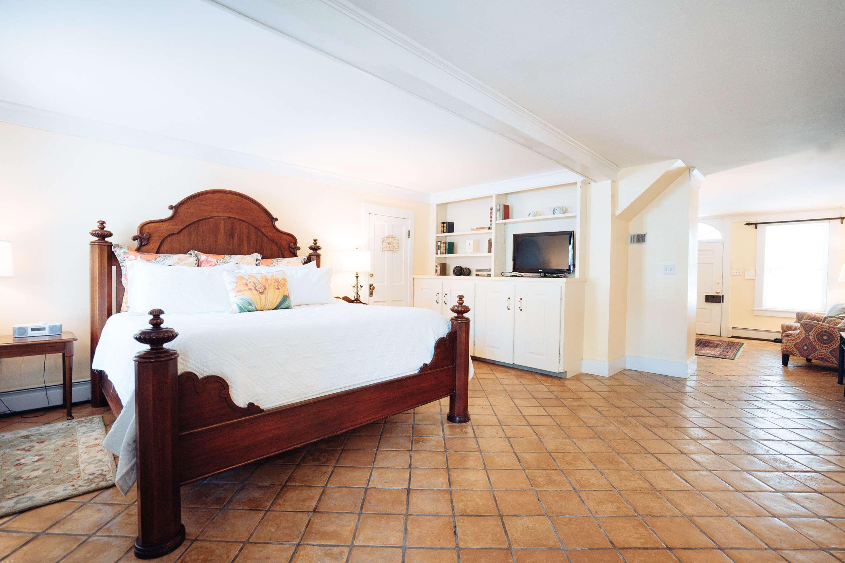 Reluctant Panther Inn & Restaurant