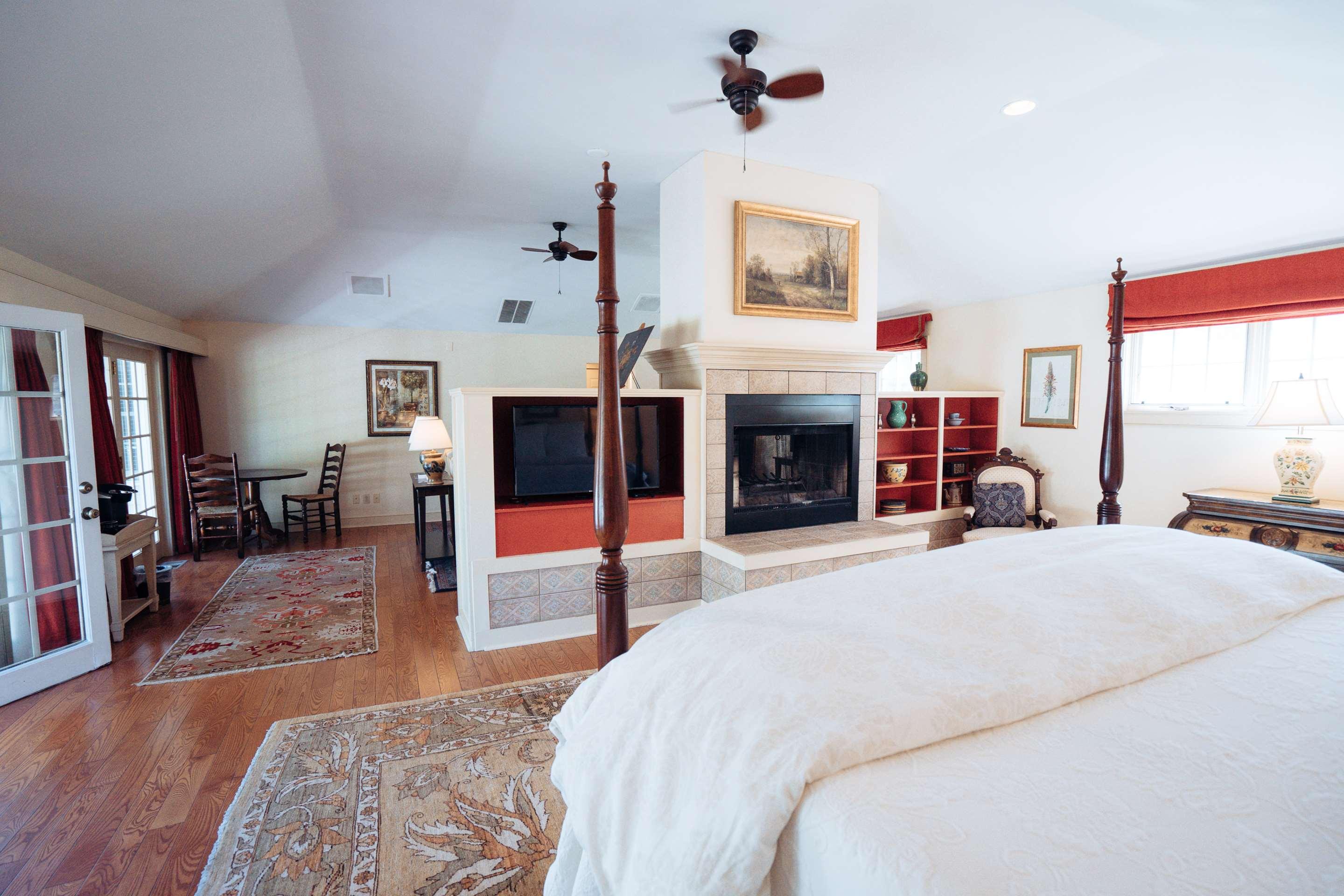 Reluctant Panther Inn & Restaurant