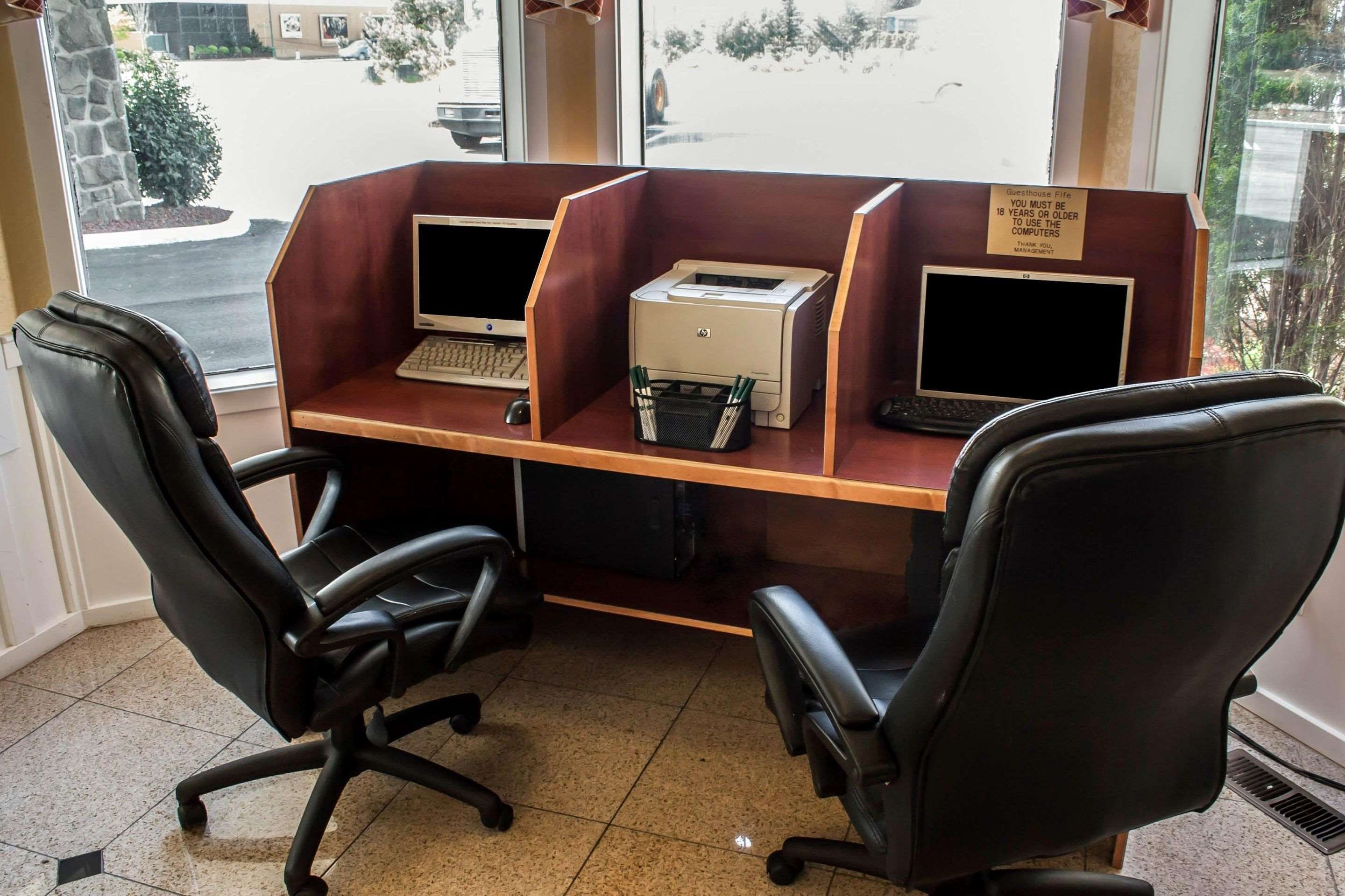 Quality Inn and Suites Fife Seattle 96 (̶1̶2̶8̶). Fife Hotel Deals