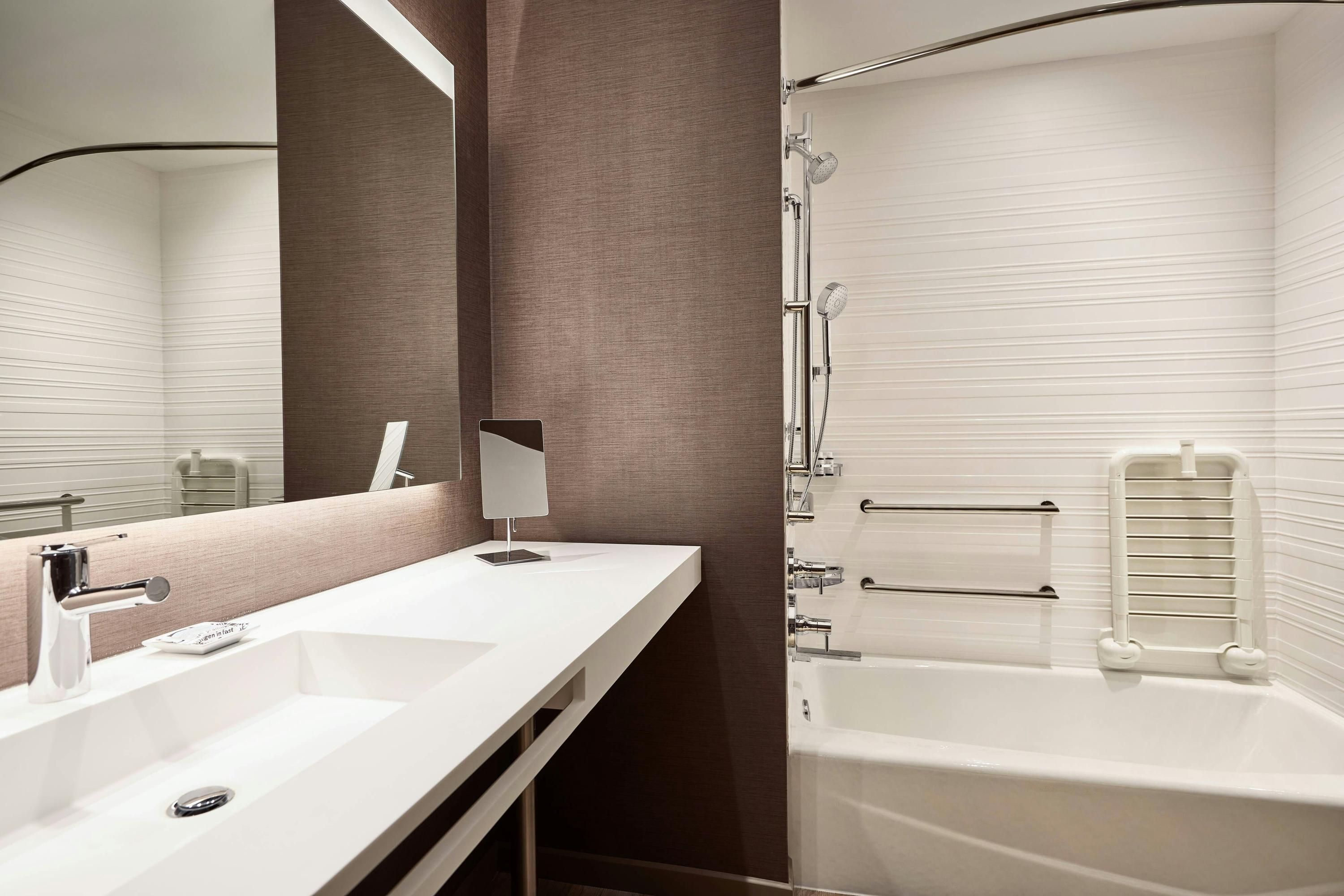 AC Hotel by Marriott Atlanta Perimeter