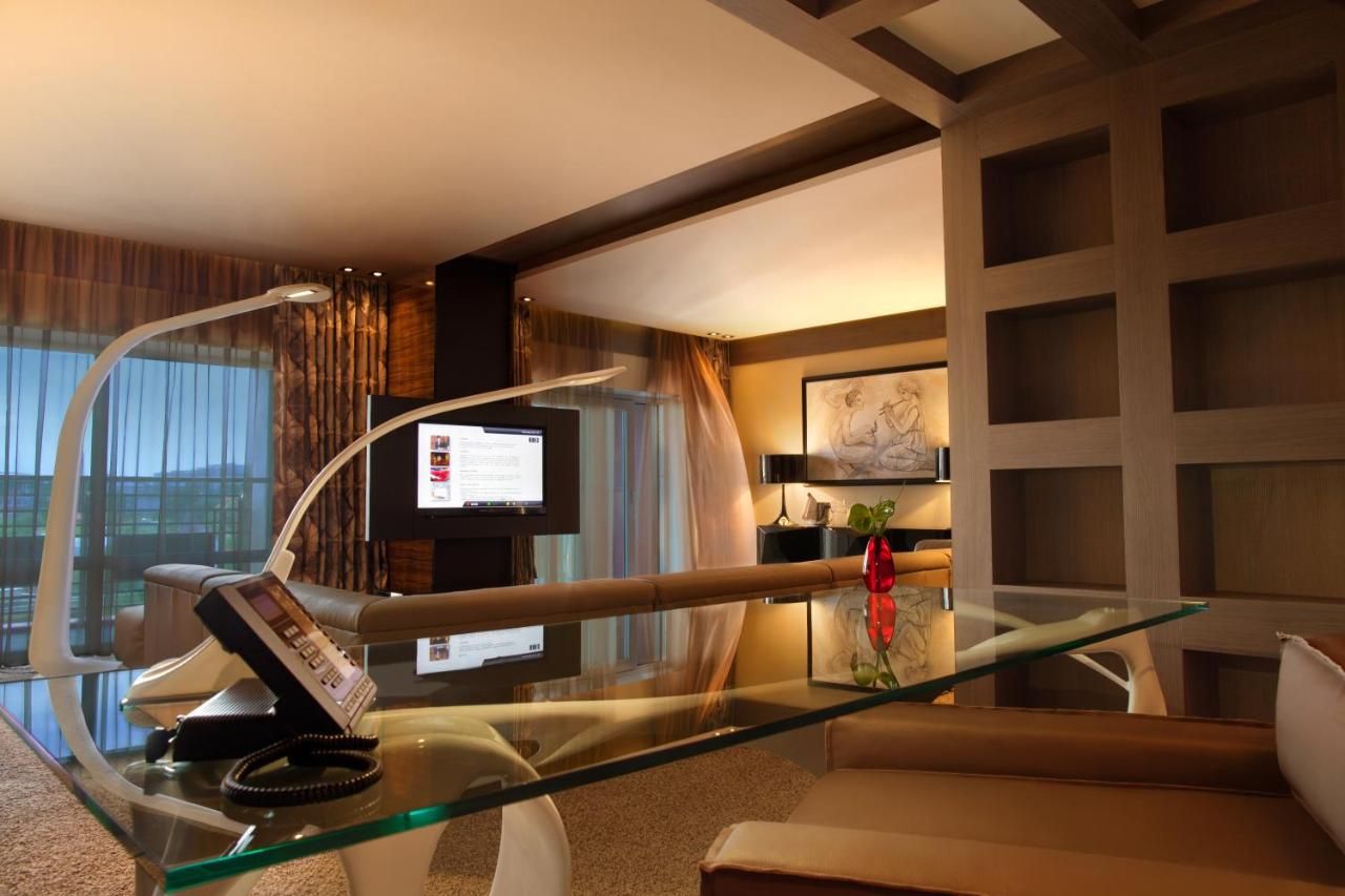 Mirotel Resort and Spa