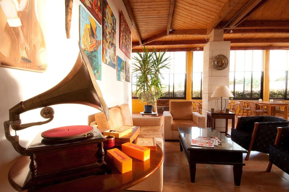 sembo-289390-db111c-366149 Luzmar Villas