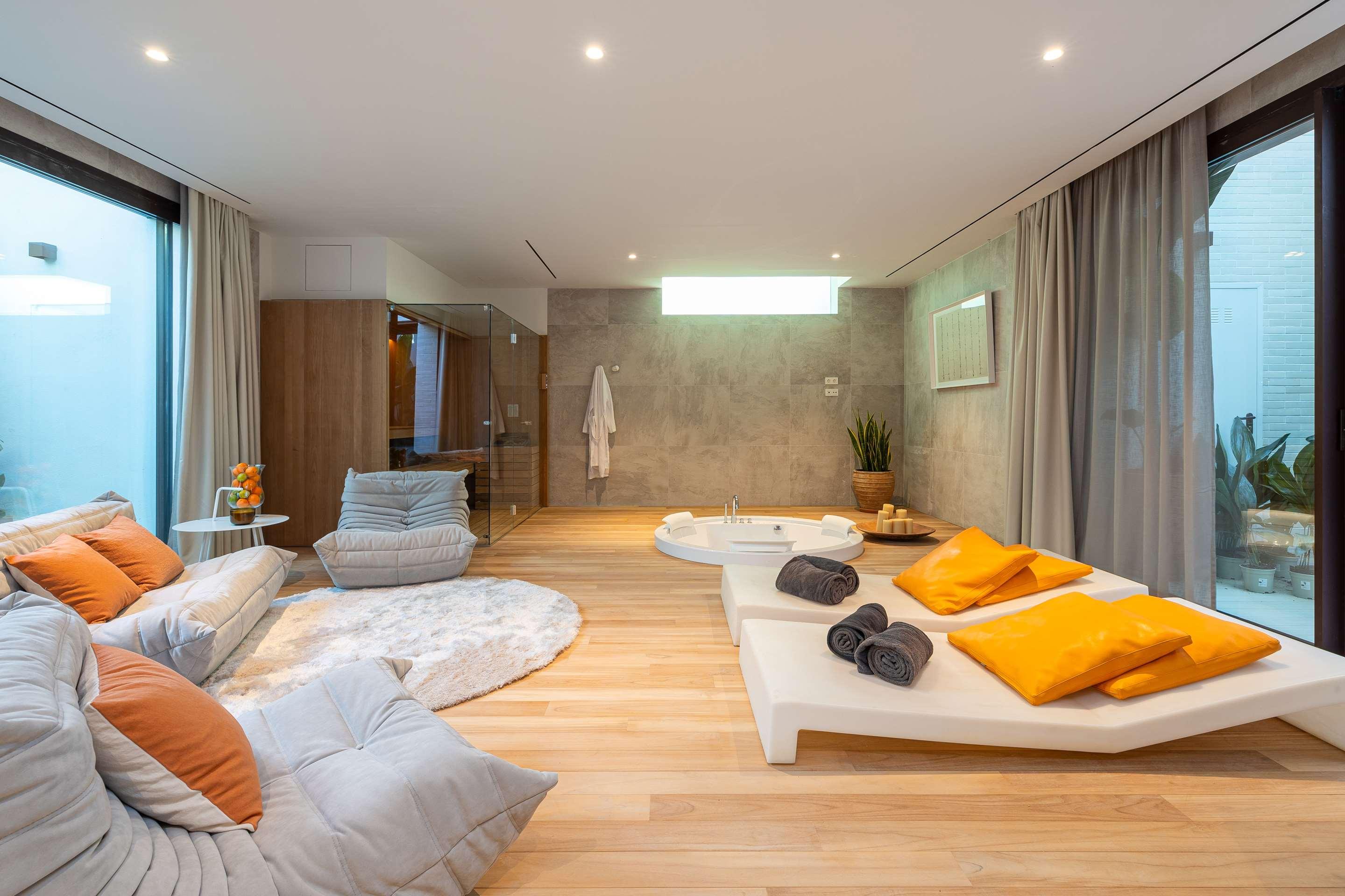 ice-1071367240-118218862-664417 Leiro Residences