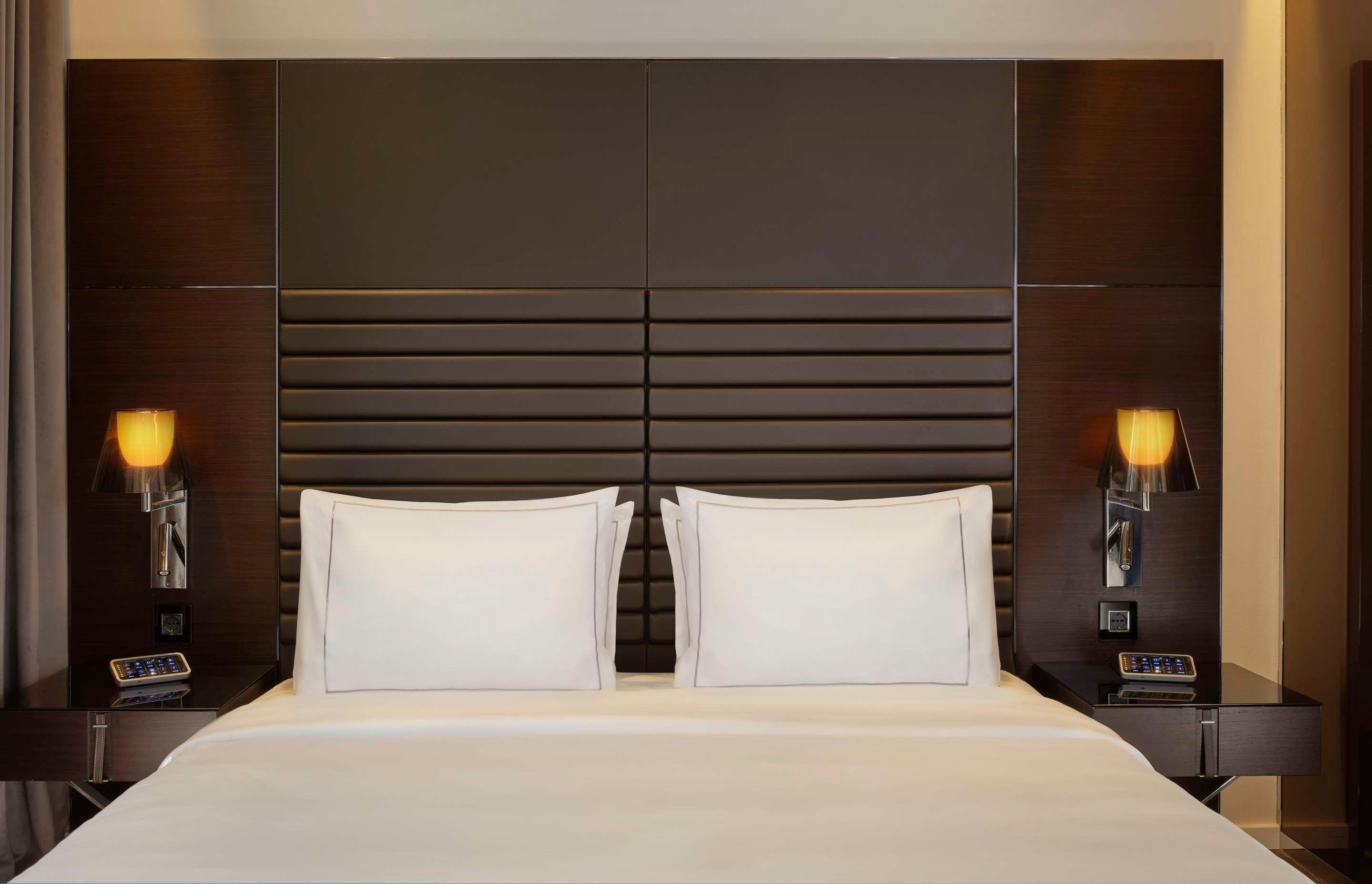 ice-10299400-107903486-743027 art'otel Zagreb