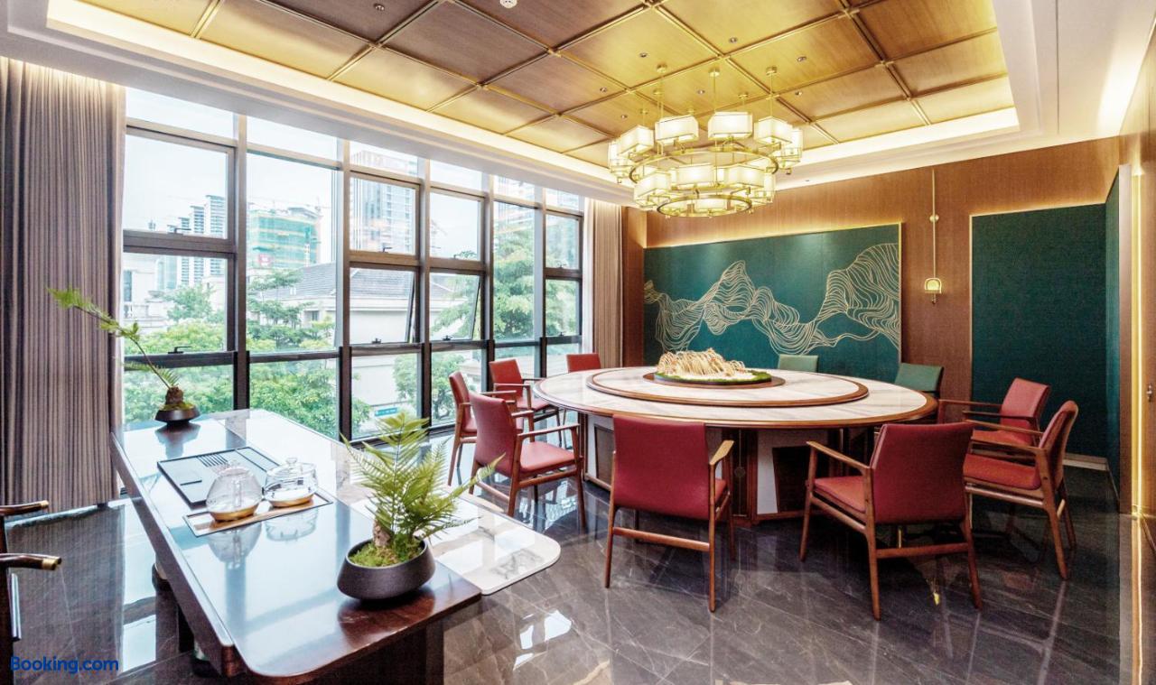 booking-1071780230-599542286-476422 Poltton International Apartments Jiangmen Pengjiang Administrative Service Center