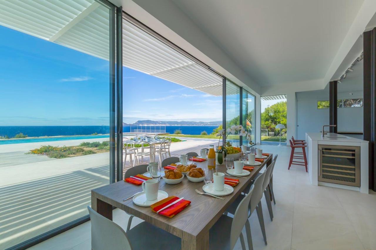 Villa luxe Port d'Alon Provence-Alpes-Côte d'Azur - Saint-Cyr-sur-Mer visuel 1/5 Villa luxe Port d'Alon Provence-Alpes-Côte d'Azur - Saint-Cyr-sur-Mer visuel 1/5