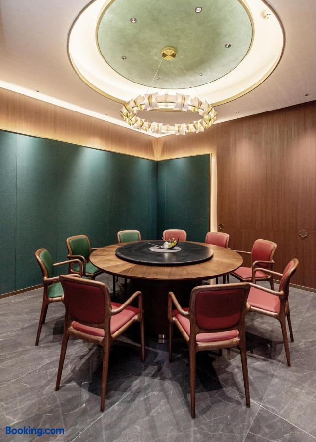 booking-1071780230-599542223-464269 Poltton International Apartments Jiangmen Pengjiang Administrative Service Center