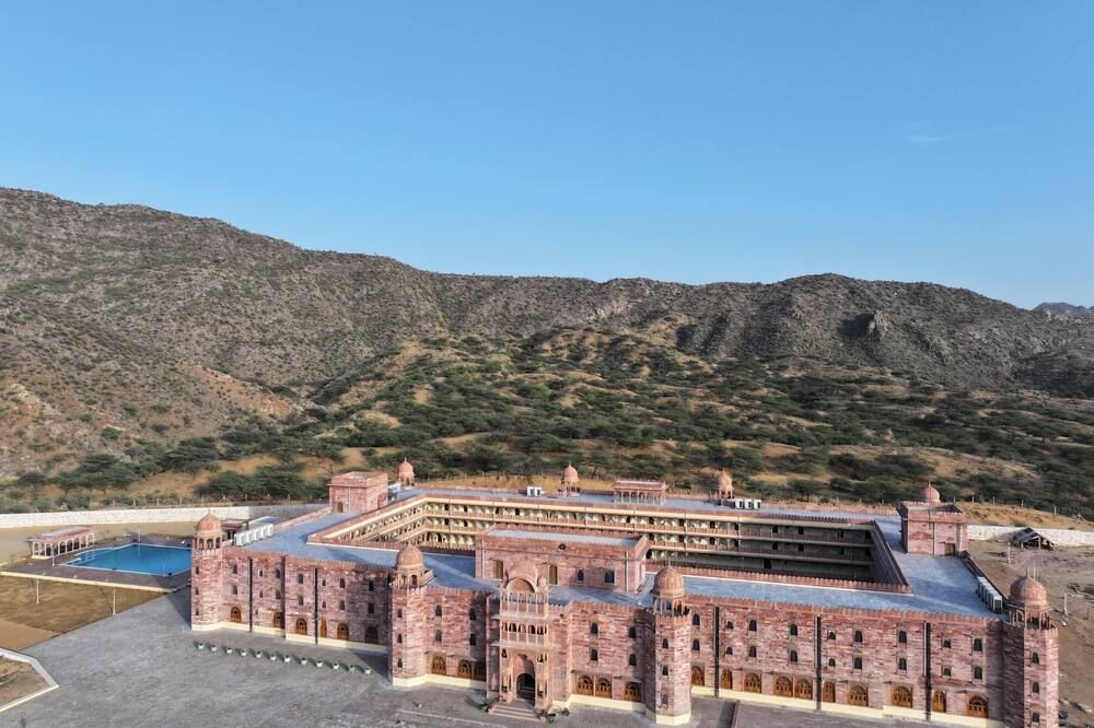 hotel photo