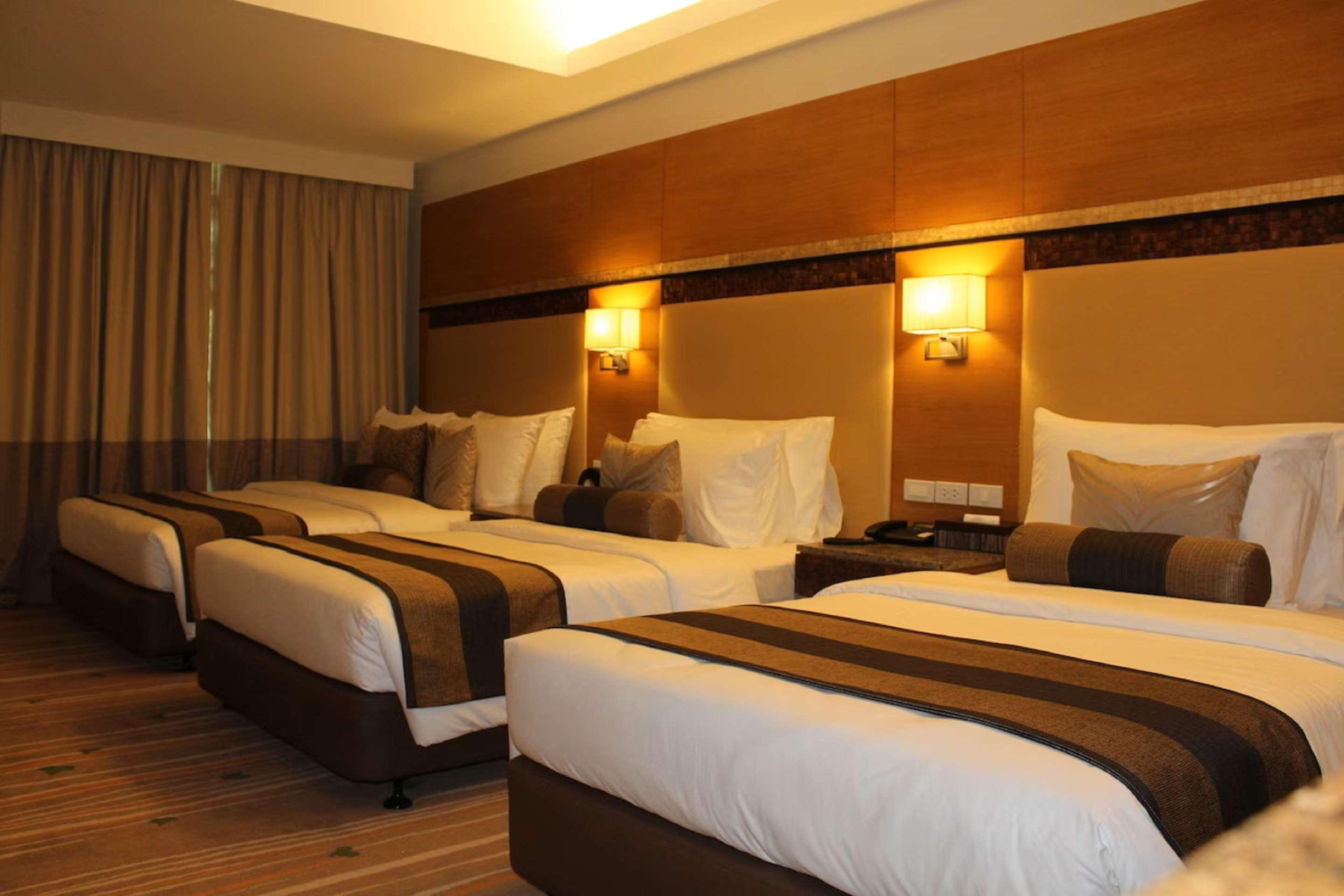 ice-2603782-109938367-093032 Best Western Plus The Ivywall Hotel - Palawan