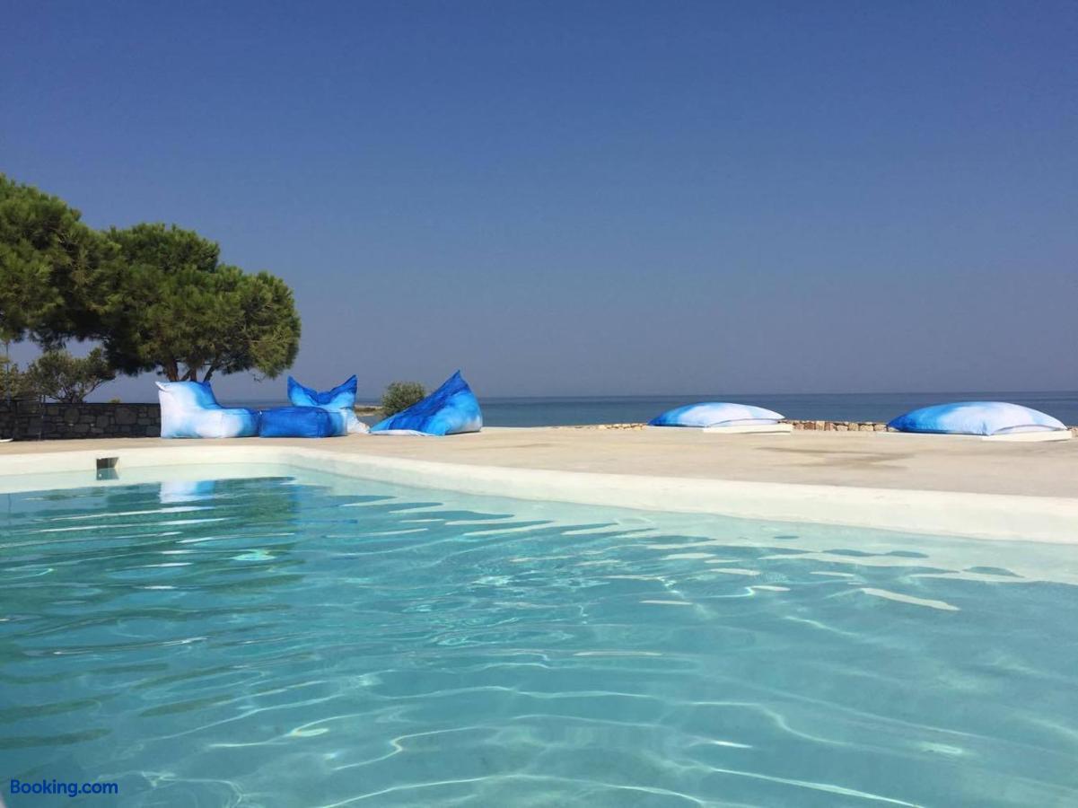 booking-613036-110651449-788873 Capari Suites