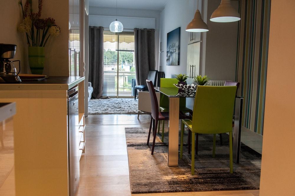 sembo-2325552-02e037-464872 Urban Residence