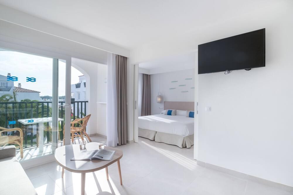 expedia_group-1072002506-253566732-255080 Fergus Style Carema Beach