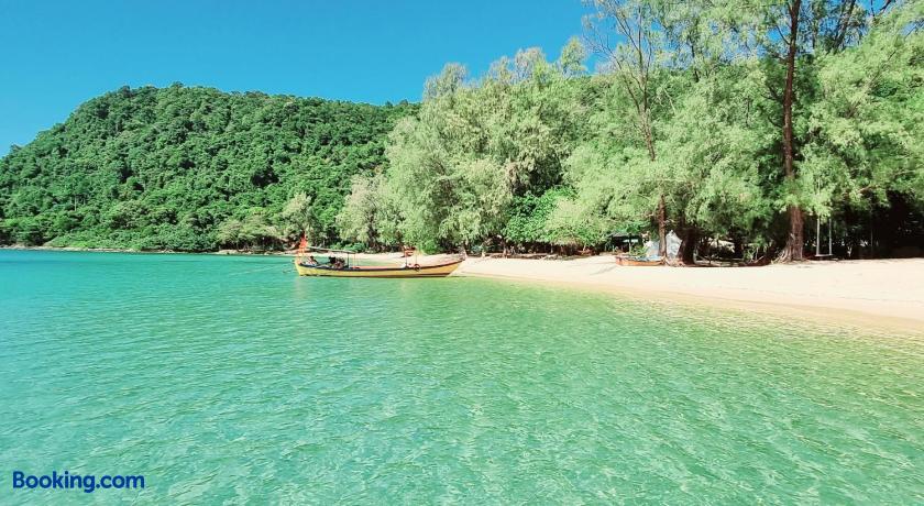 booking-898259-492214377-271887 Sunboo Beach Bungalows