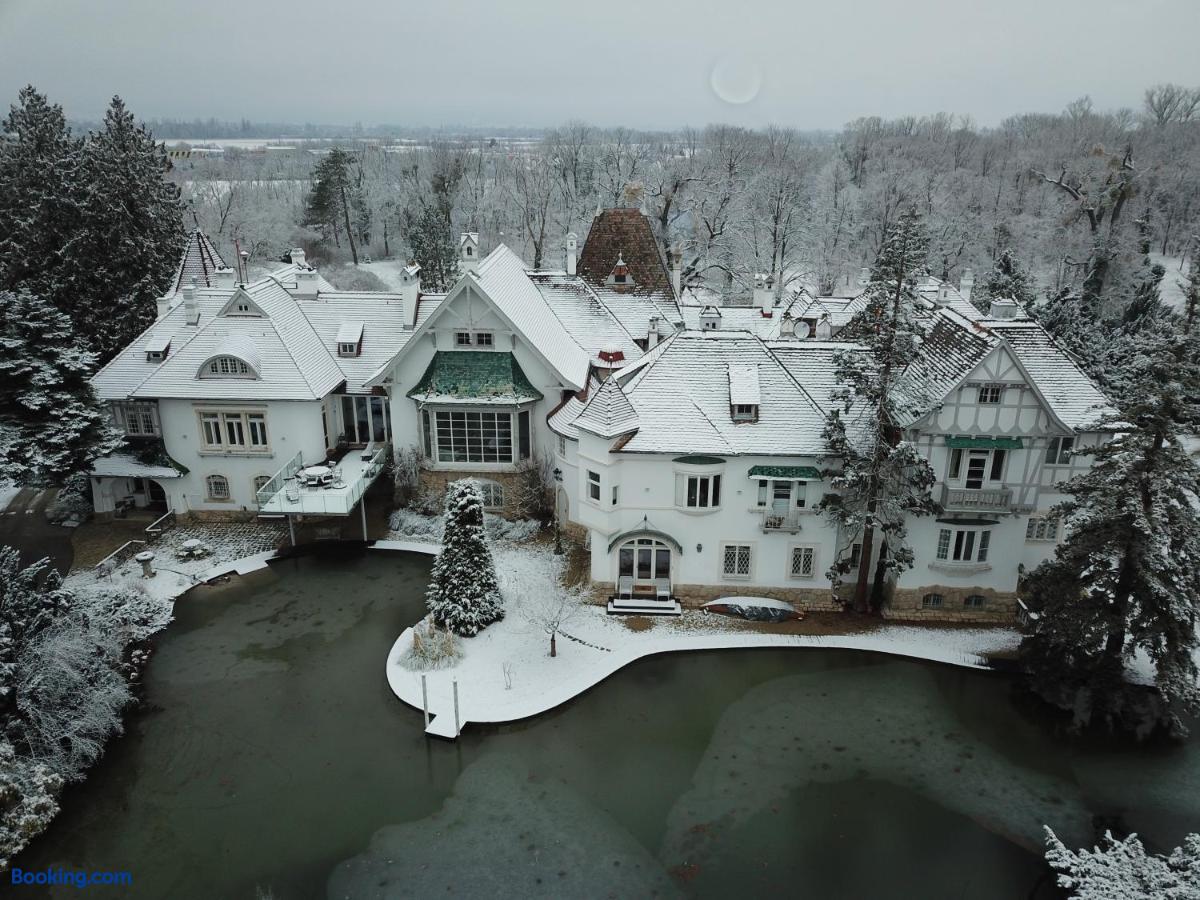 booking-555360-428518644-133638 Schloss Schönau