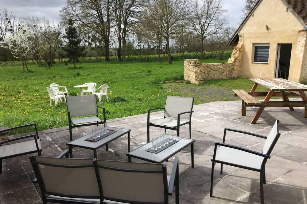 Gite Avessé, 4 bedrooms, 10 persons Pays de Loire - Brûlon visuel 4/5 Gite Avessé, 4 bedrooms, 10 persons Pays de Loire - Brûlon visuel 4/5