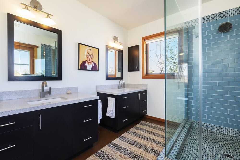 Constellation Compound