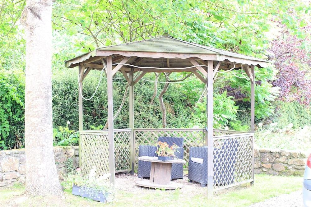 Gites sleeps 10 with pool, games room, minutes from the sea Bretagne - Plestin-les-Grèves visuel 2/5 Gites sleeps 10 with pool, games room, minutes from the sea Bretagne - Plestin-les-Grèves visuel 2/5