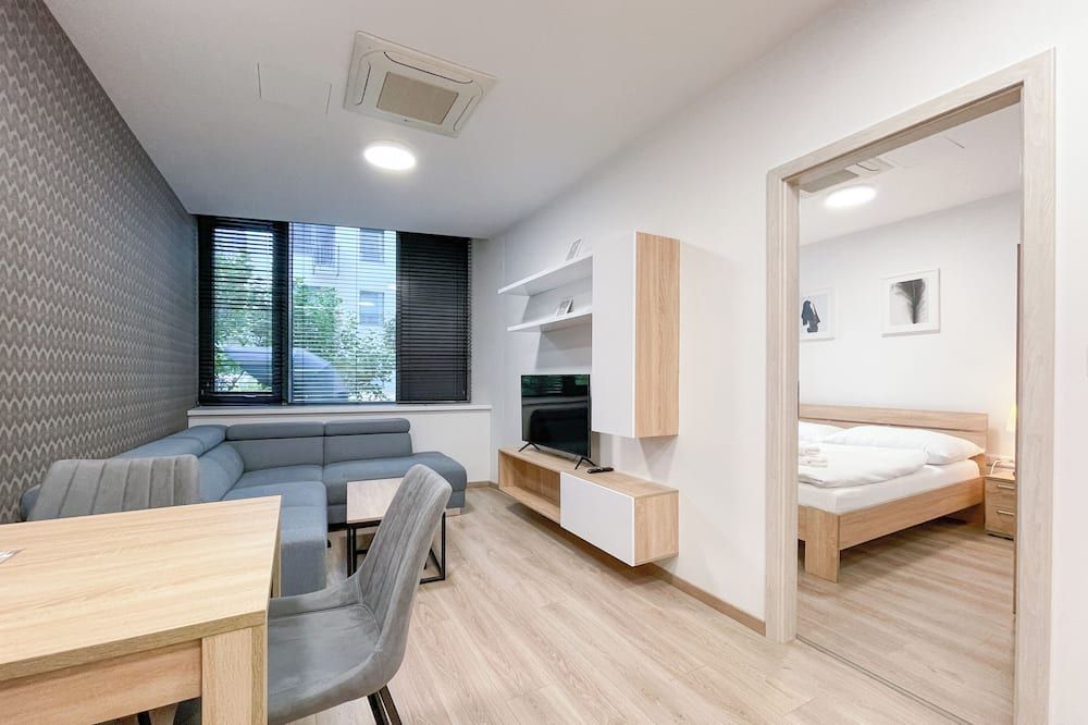 Metropolitan Star Apart Hotel