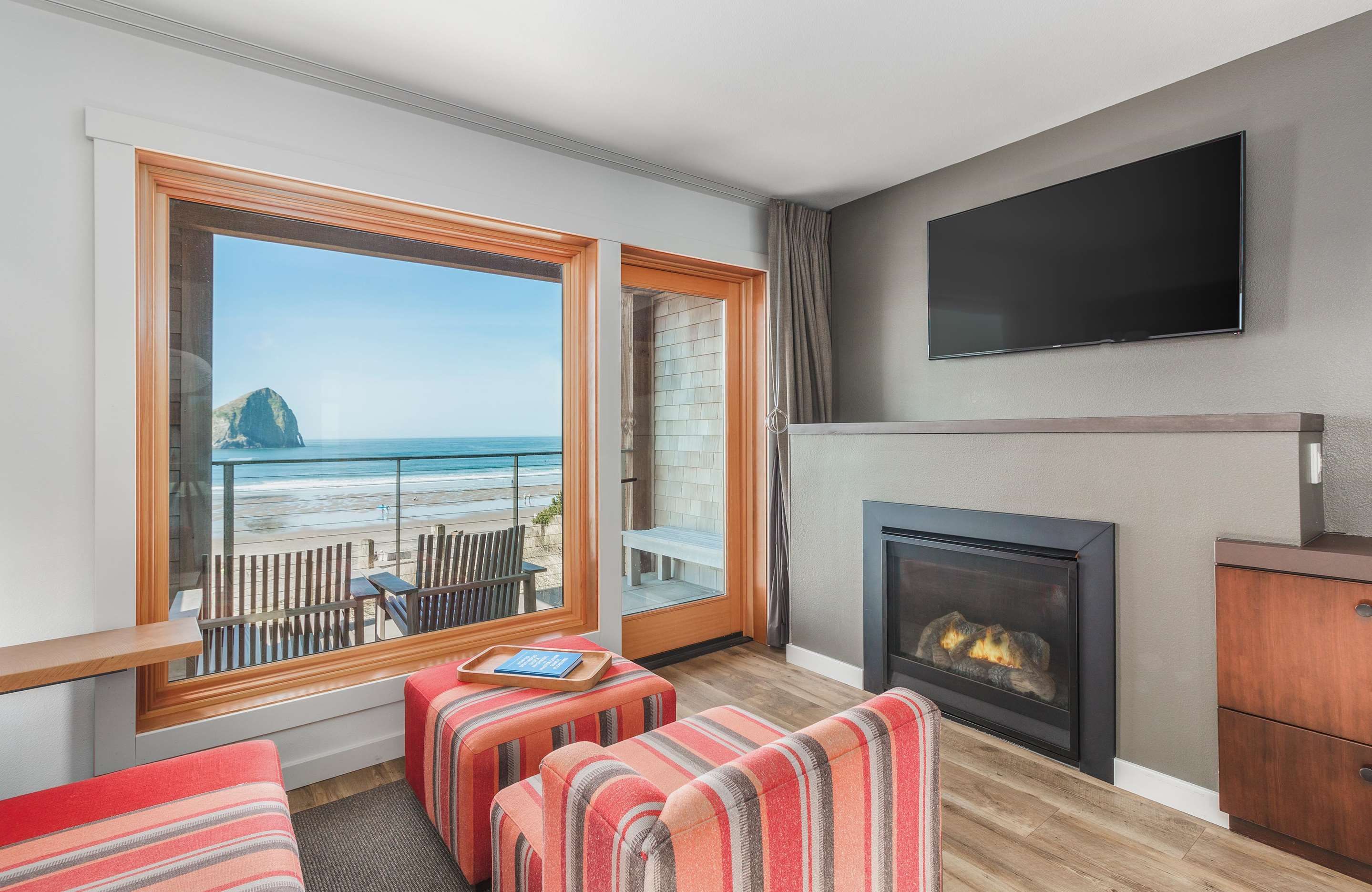 Headlands Coastal Lodge & Spa