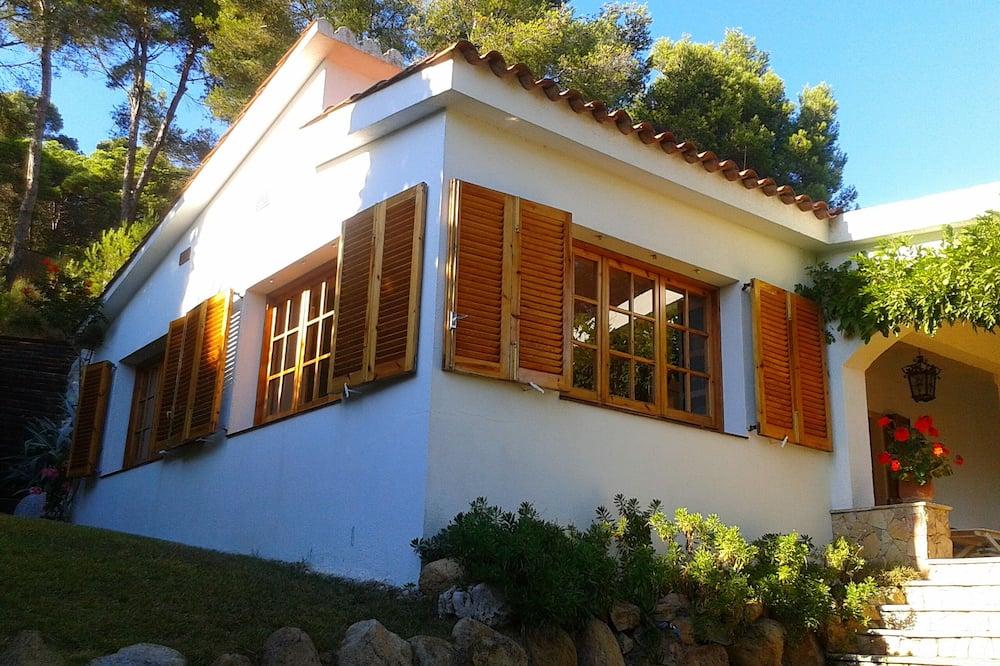 Chalet en la Costa Brava a Diez Minutos a pie de la Playa Costa Brava - Blanes visuel 1/5 Chalet en la Costa Brava a Diez Minutos a pie de la Playa Costa Brava - Blanes visuel 1/5