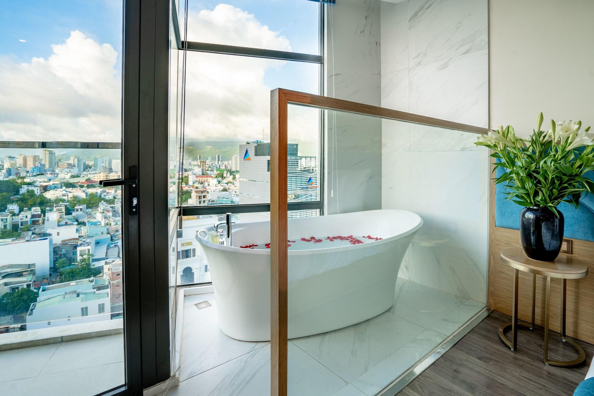 expedia_group-3526184-1434b815-805815 San Marino Boutique Da Nang