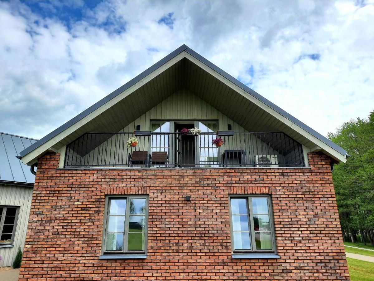 Lake & Library boutique Hotel