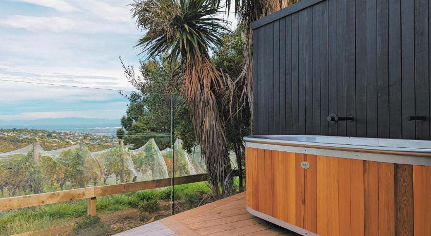 Tussock Hill Vineyard Retreats