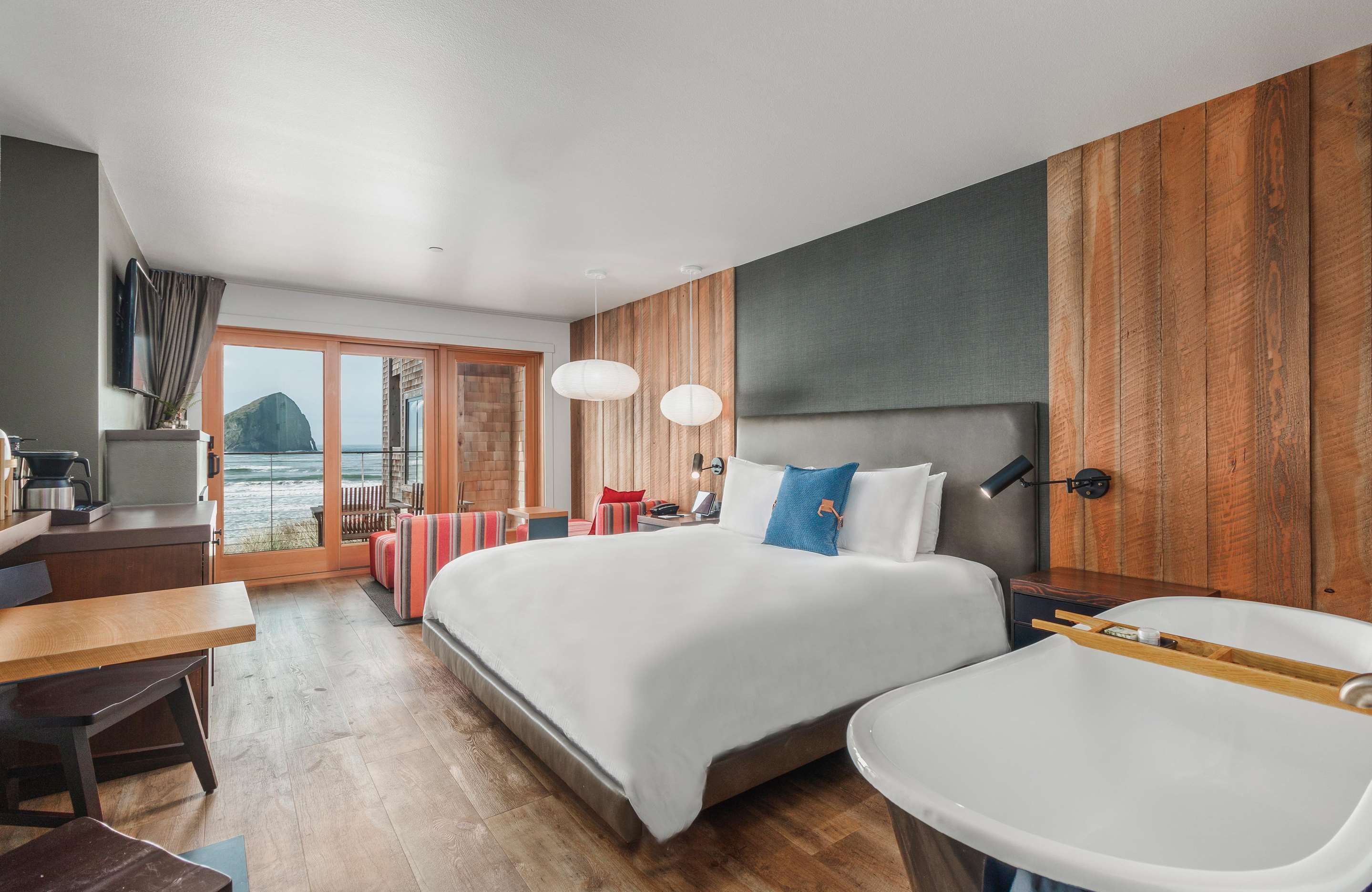 Headlands Coastal Lodge & Spa