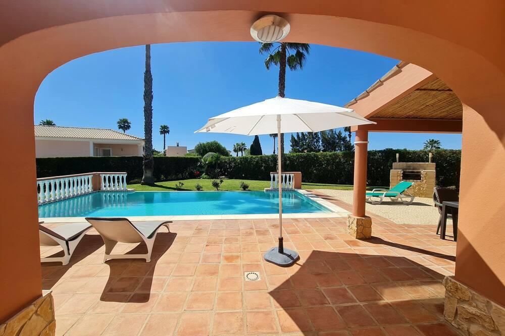 Magnificent holiday villa by the sea, private pool, 2 km to the beach Algarve - Odiáxere visuel 2/5 Magnificent holiday villa by the sea, private pool, 2 km to the beach Algarve - Odiáxere visuel 2/5