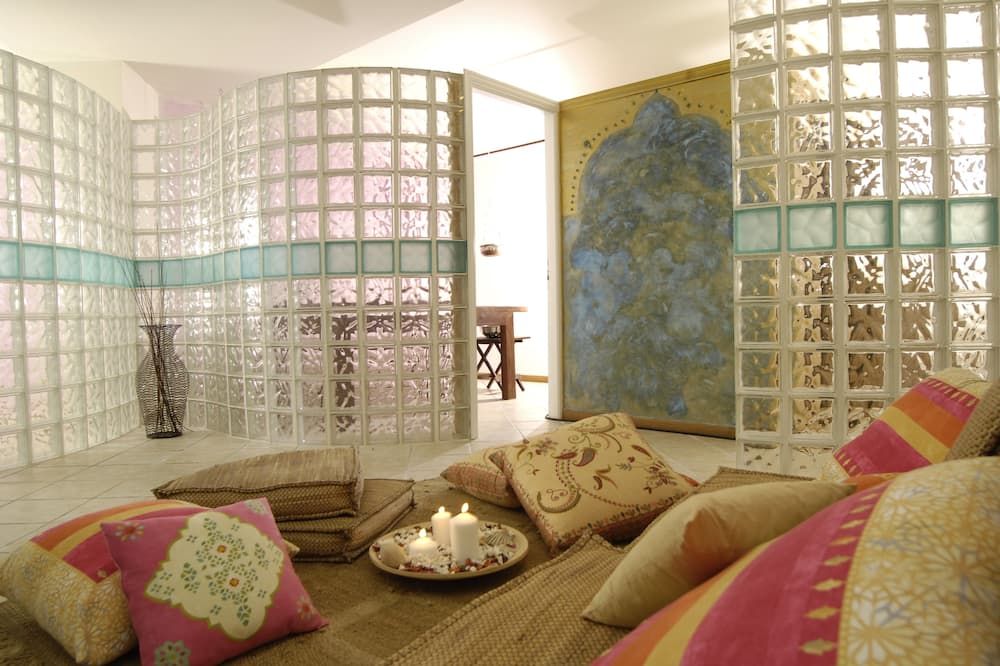 Tharroe of Mykonos Boutique Hotel