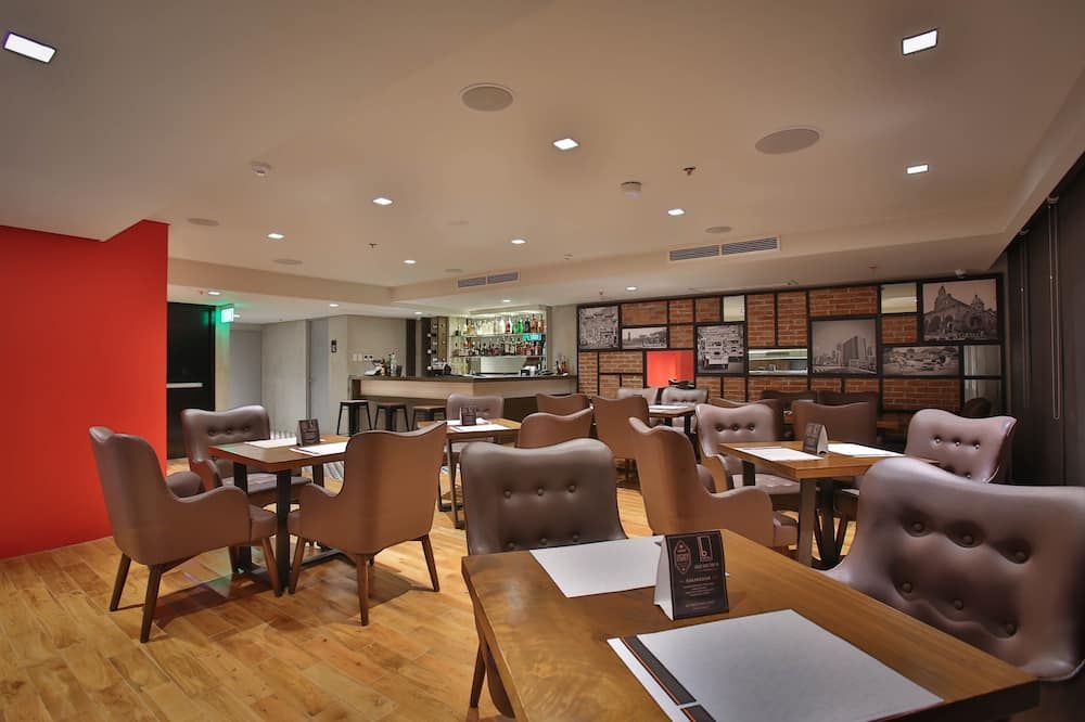 The B Hotel Quezon City