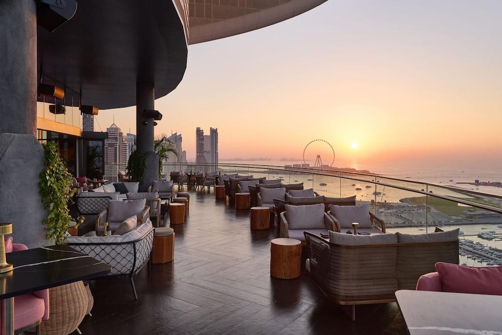 sembo-1070399172-7d0d46-580027 W Dubai - Mina Seyahi