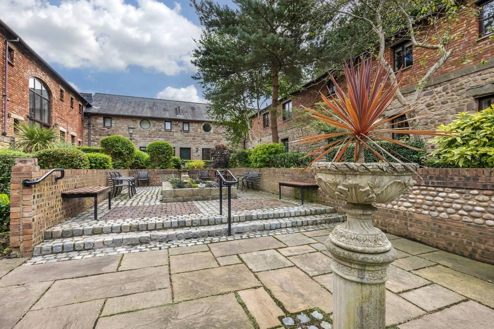 expedia_group-373977-b2d677-874910 Thurnham Hall