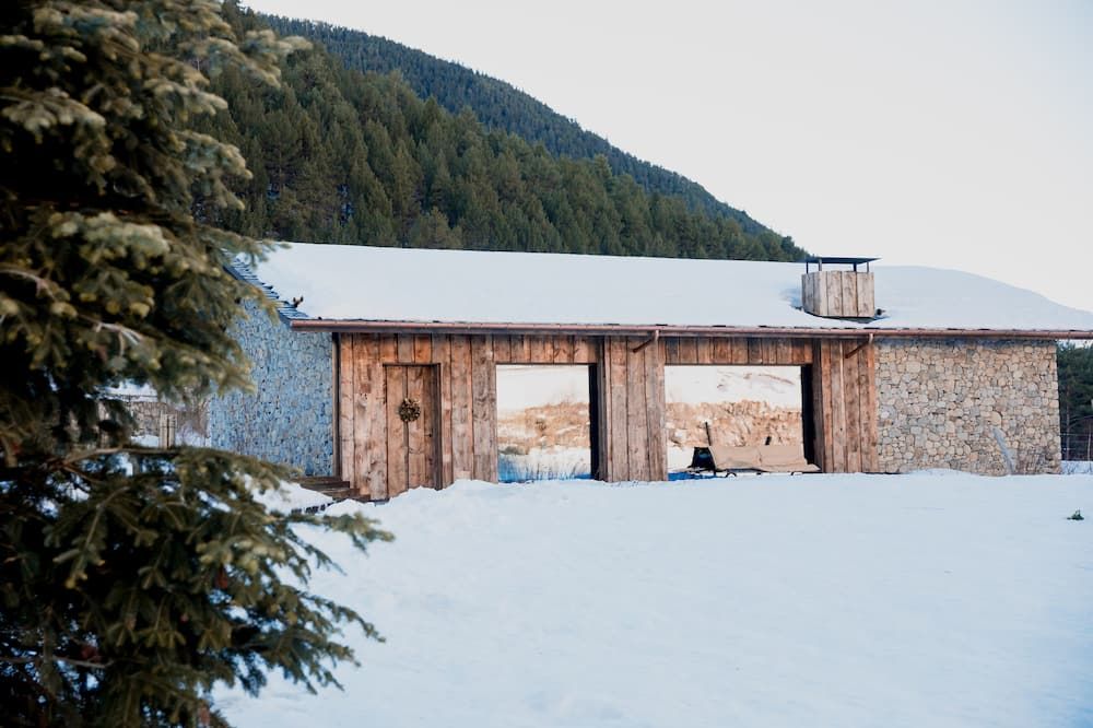 Les Pardines 1819 Mountain Suites & Spa