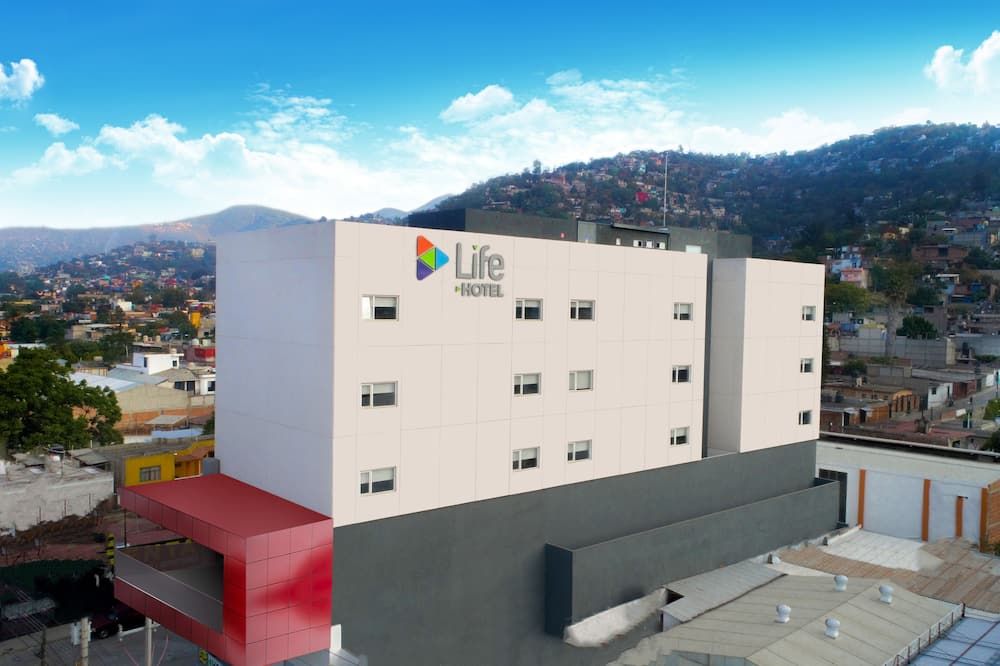 Life Hotel