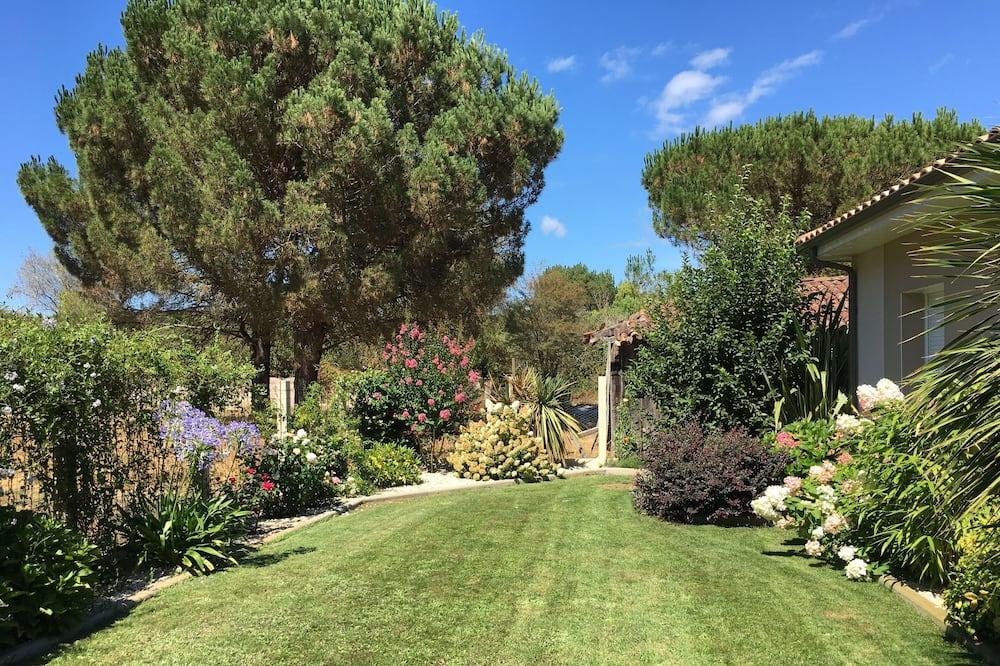 New villa, quiet area near the lake and close to Mimizan beach, Classified 3. Aquitaine - Gastes visuel 4/5 New villa, quiet area near the lake and close to Mimizan beach, Classified 3. Aquitaine - Gastes visuel 4/5