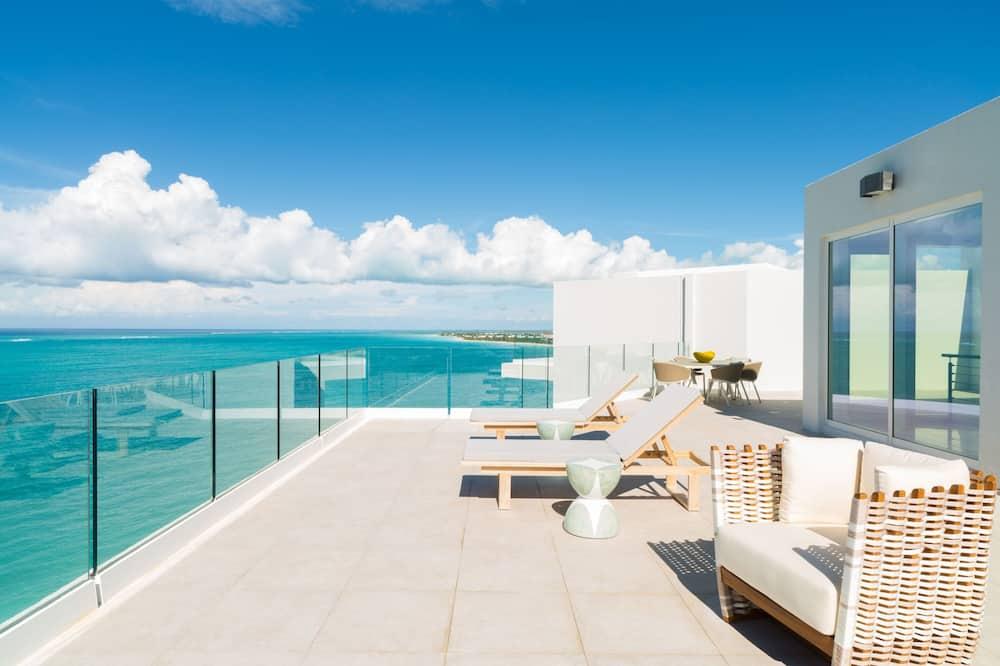 expediav2-1070328154-e6106a-639641 The Ritz-Carlton Residences Turks and Caicos
