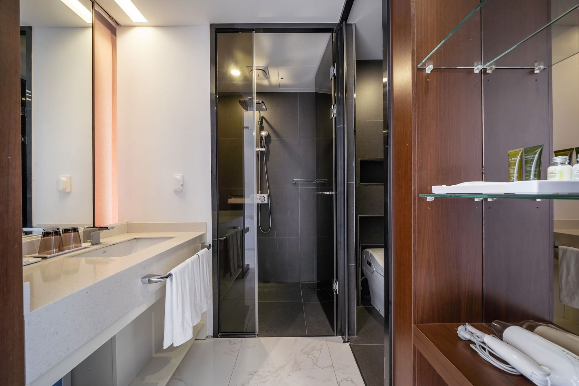 Sweet May Seogwipo Hotel