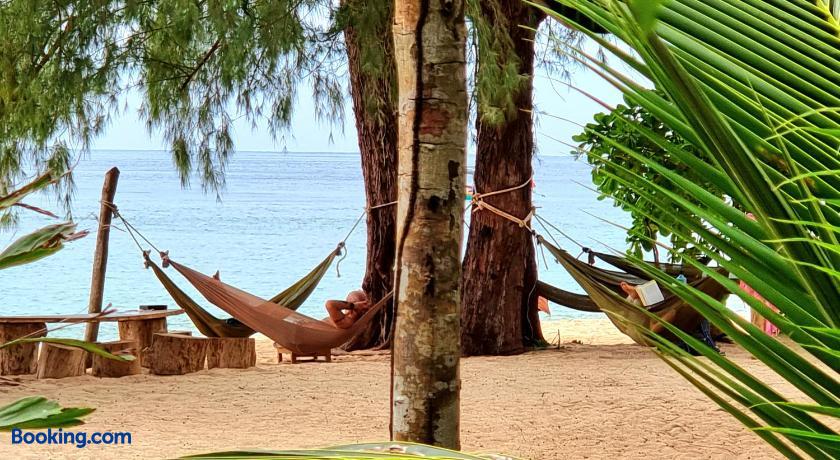booking-898259-492211237-237142 Sunboo Beach Bungalows