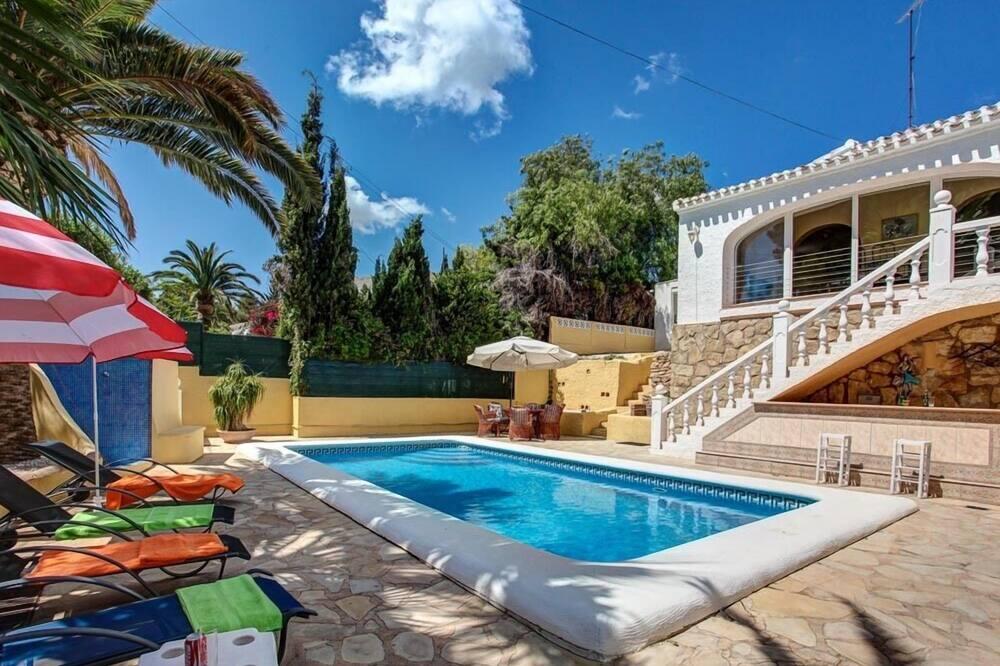 Spacious villa only 2km to the sandy beach in Javea,Air Con, Wifi, heated pool Kust van Valencia - Javea visuel 1/5 Spacious villa only 2km to the sandy beach in Javea,Air Con, Wifi, heated pool Kust van Valencia - Javea visuel 1/5