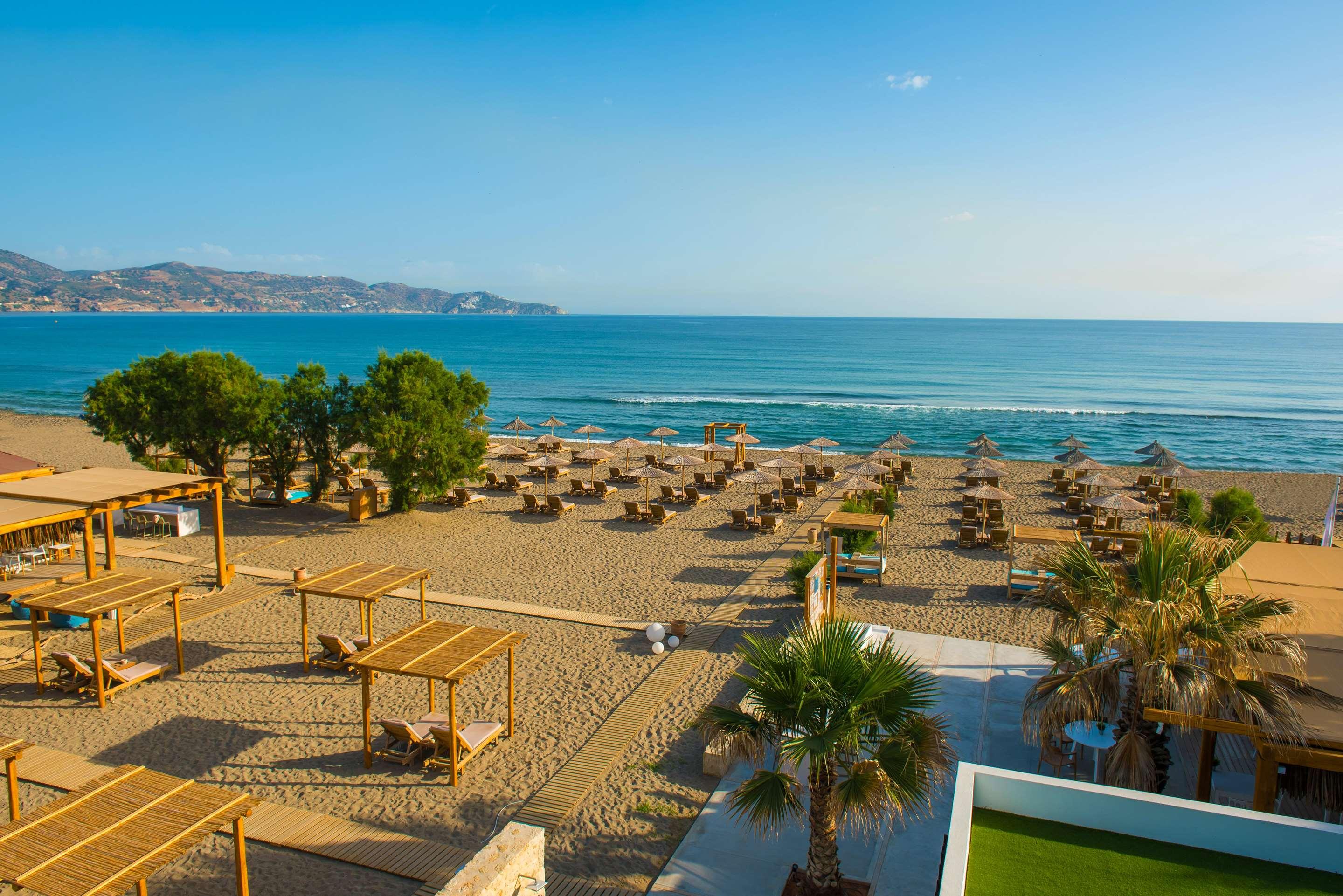 ice-4288209-65cefc-102525 Paralos Lifestyle Beach